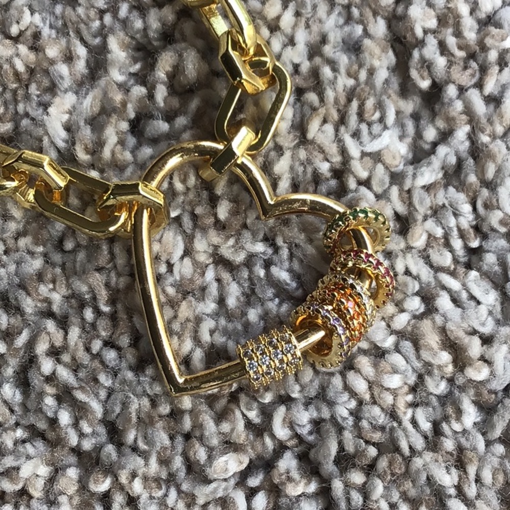MELANIA CLARA GOLD HEART WHEEL NECKLACE- NWT